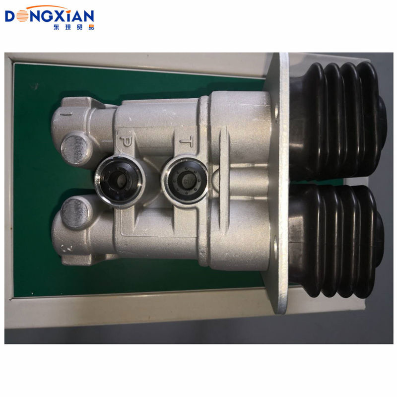 Kawasaki Excavator Hydraulic Parts Foot Control Valve / Foot Brake Valve